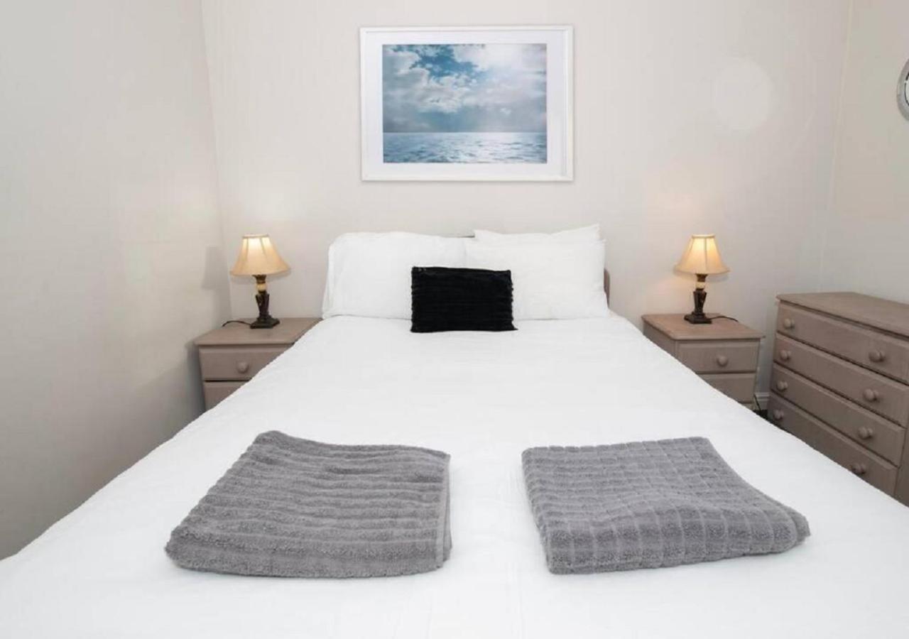 Cormorant - Beautiful 2 Bed Apartment With Sea Views Old Town Scarborough Eksteriør billede